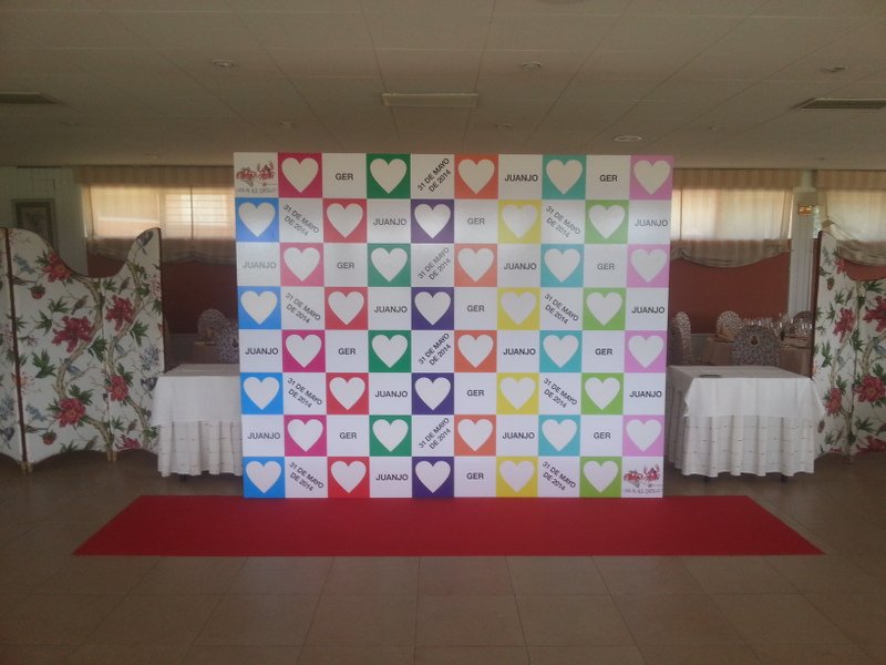 Photocall sobre cartón pluma para bodas